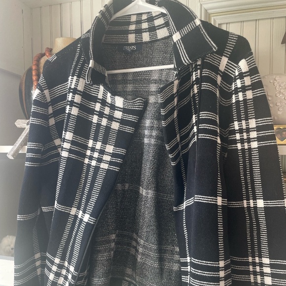 WOMENS CHAPS BLACK AND WHITE SWEATER JACKET SIZE LARGE - Picture 4 of 10